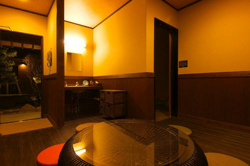 Hotakasou Club Hostel Takayama  Buitenkant foto